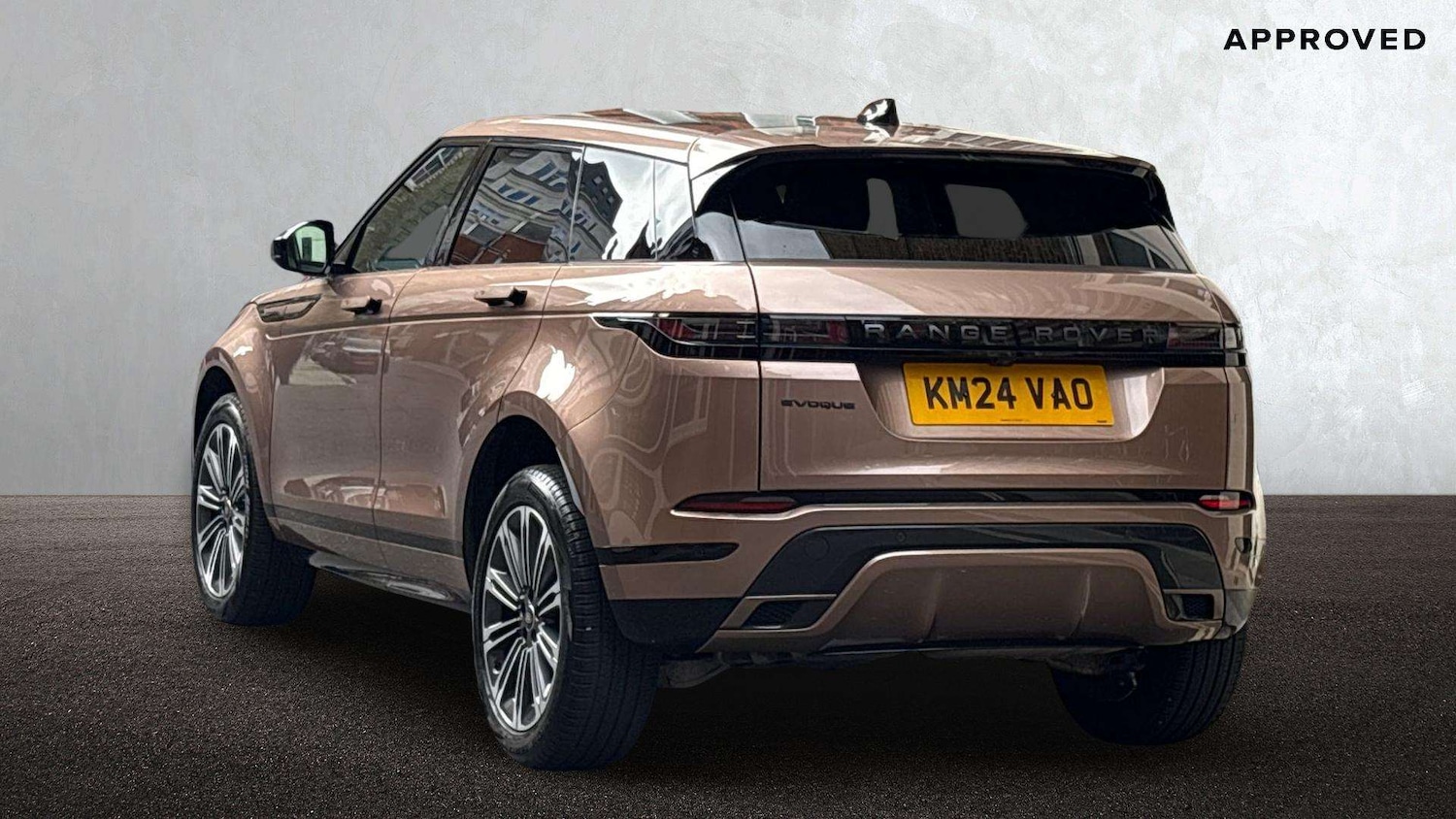 Used Land Rover Range Rover Evoque 2024 for sale - 77294308: Photo 2