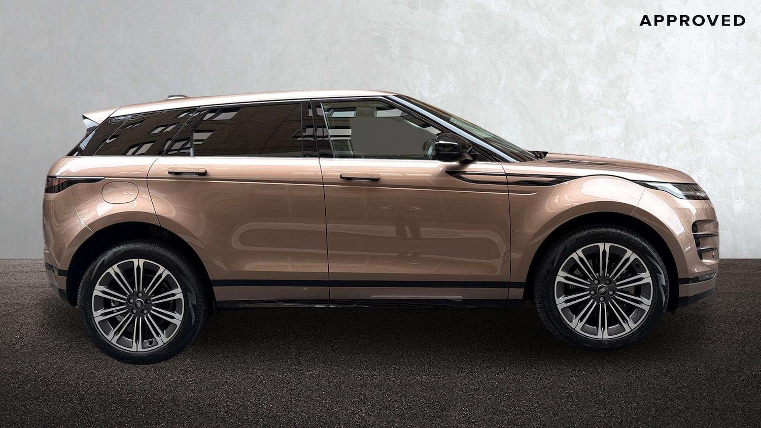 Used Land Rover Range Rover Evoque 2024 for sale - 77294308: Photo 5