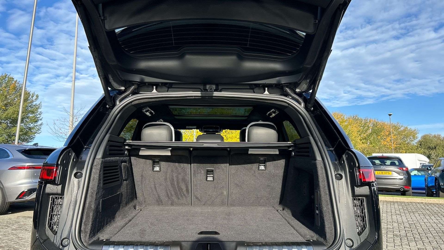 Used Land Rover Range Rover Sport 2025 for sale - 76460402: Photo 10