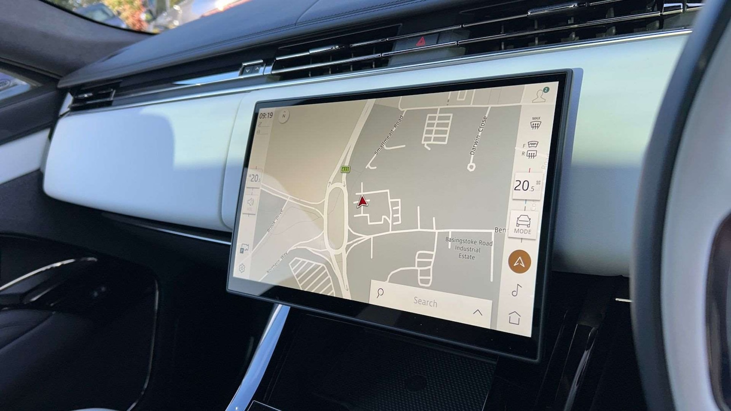 Used Land Rover Range Rover Sport 2025 for sale - 76460402: Photo 11