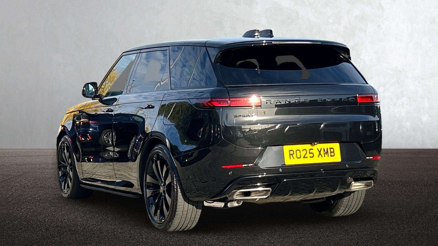 Used Land Rover Range Rover Sport 2025 for sale - 76460402: Photo 2