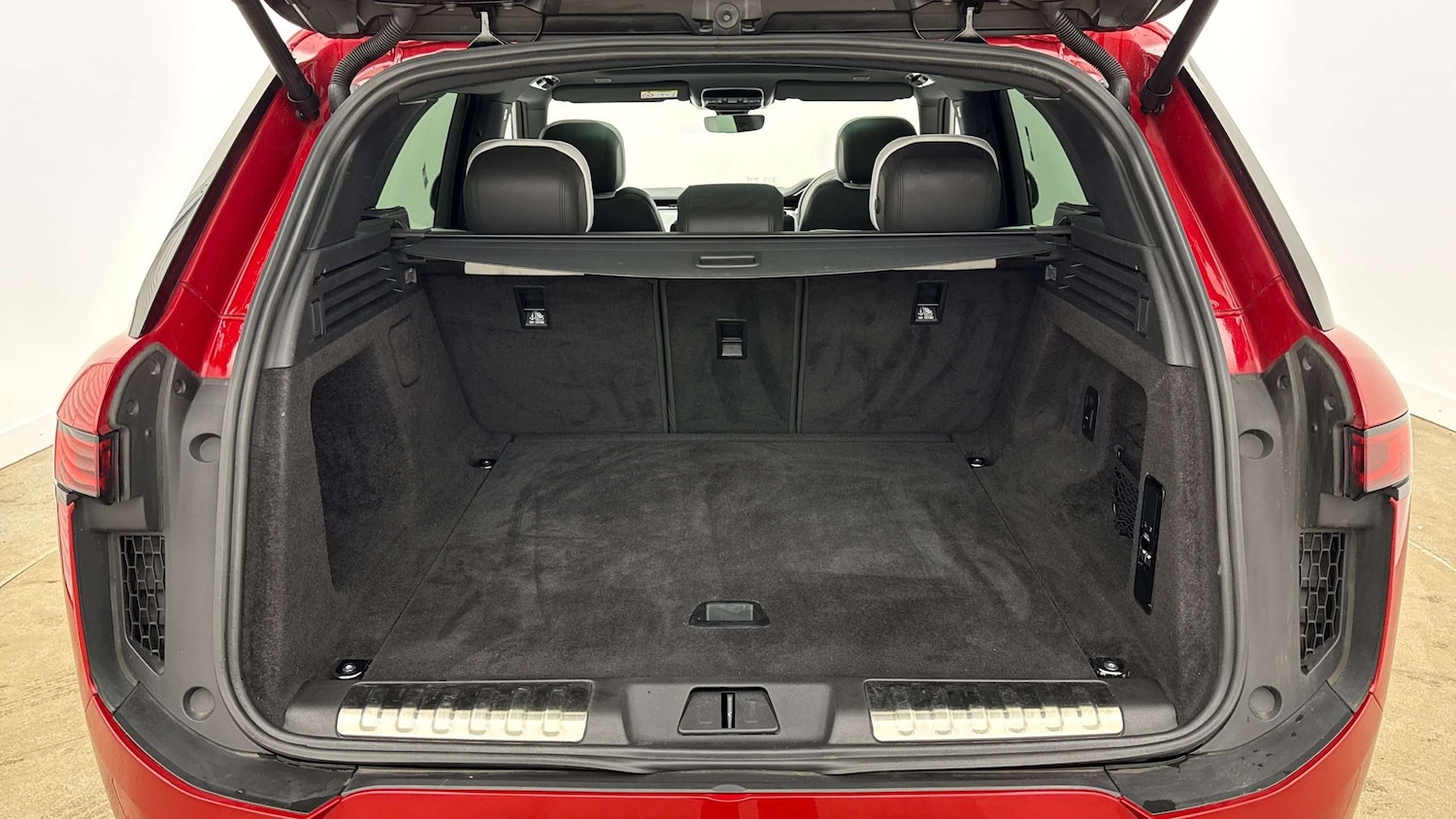 Used Land Rover Range Rover Sport 2024 for sale - 78024494: Photo 10