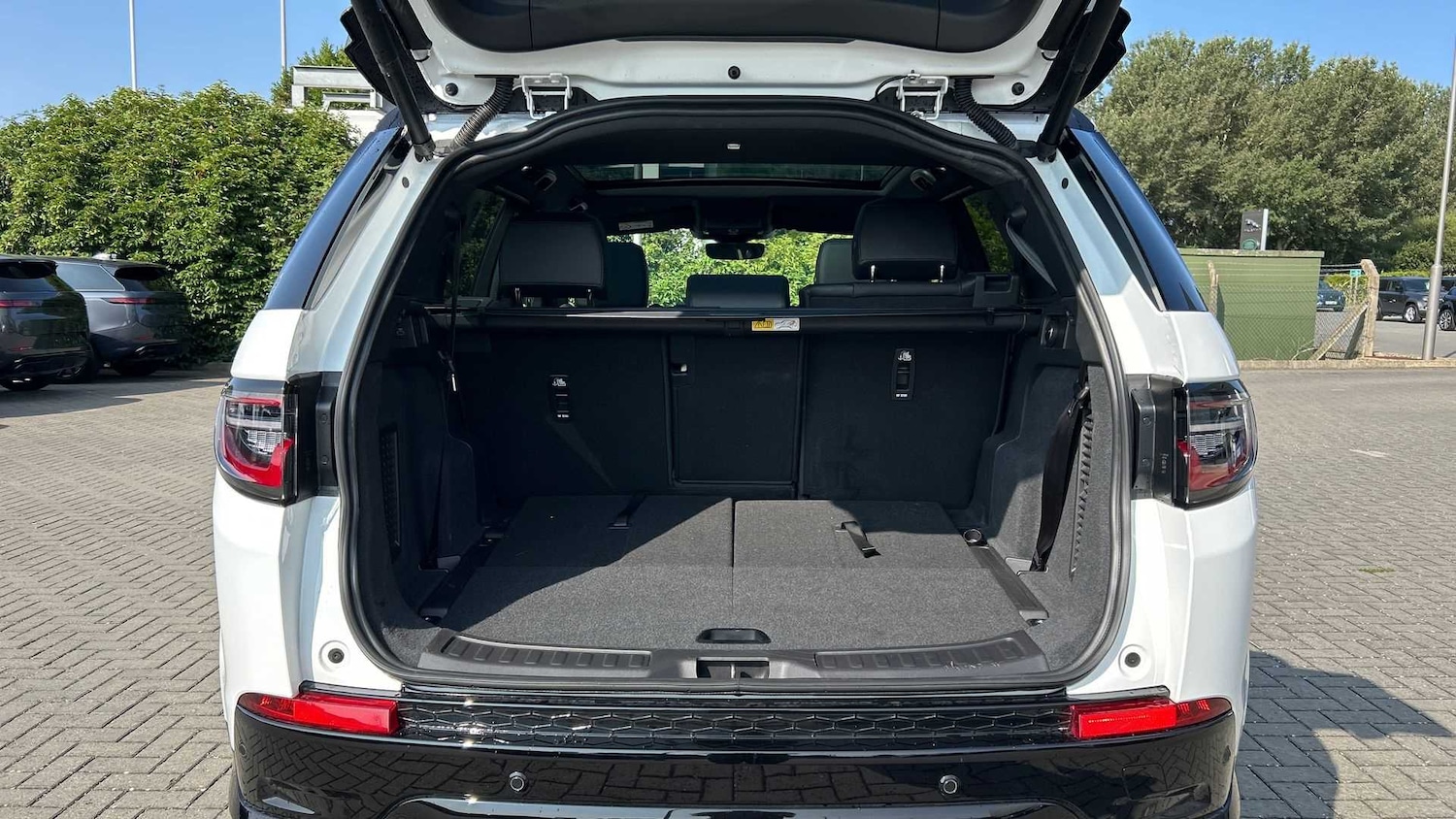 Used Land Rover Discovery Sport 2025 for sale - 76460125: Photo 10