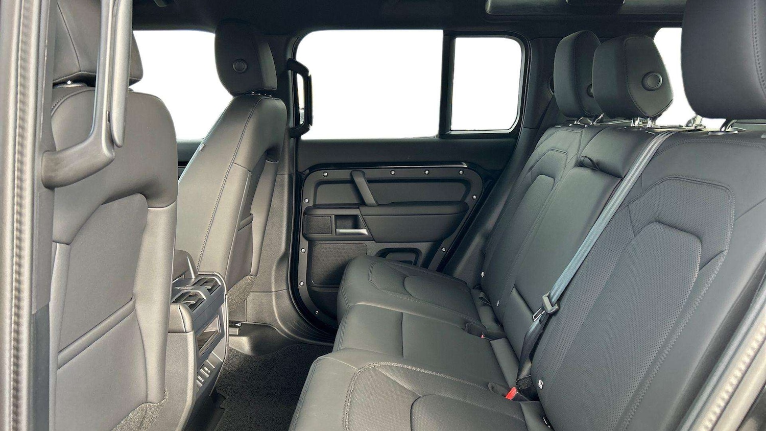 Used Land Rover Defender 2025 for sale - 77577247: Photo 4