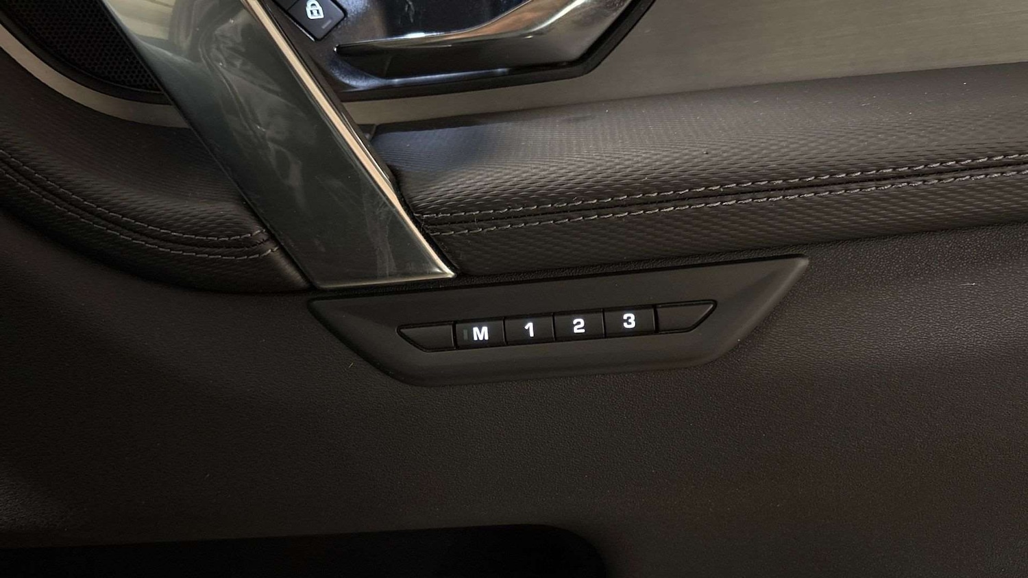 Used Land Rover Discovery Sport 2025 for sale - 77294328: Photo 25