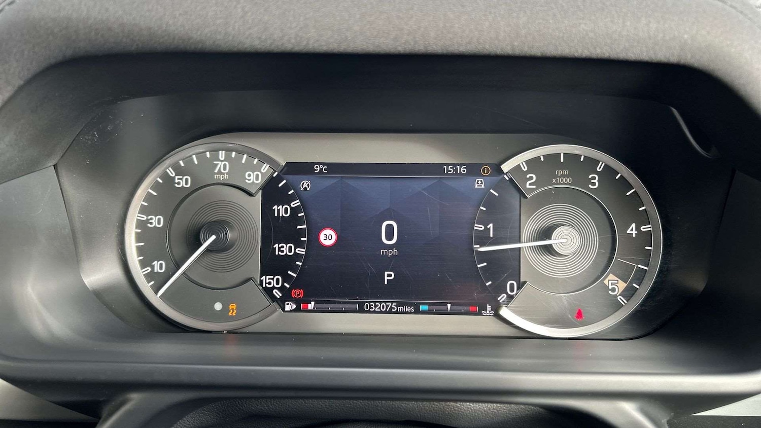 Used Land Rover Defender 2021 for sale - 76459843: Photo 16