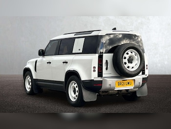 Used Land Rover Defender 2021 for sale - 76459843: Photo