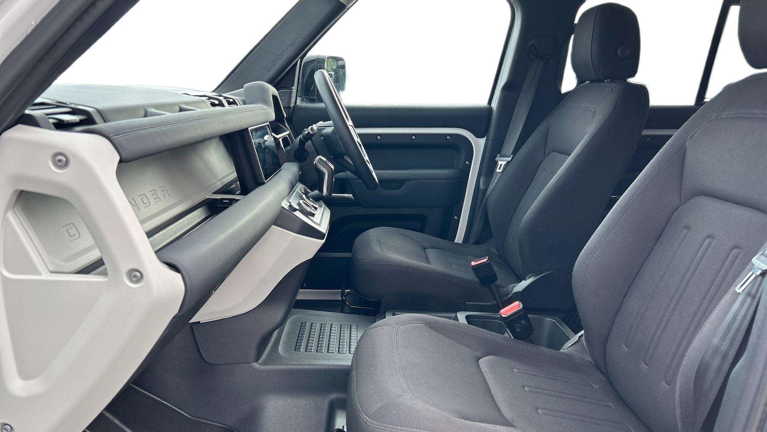 Used Land Rover Defender 2021 for sale - 76459843: Photo 3