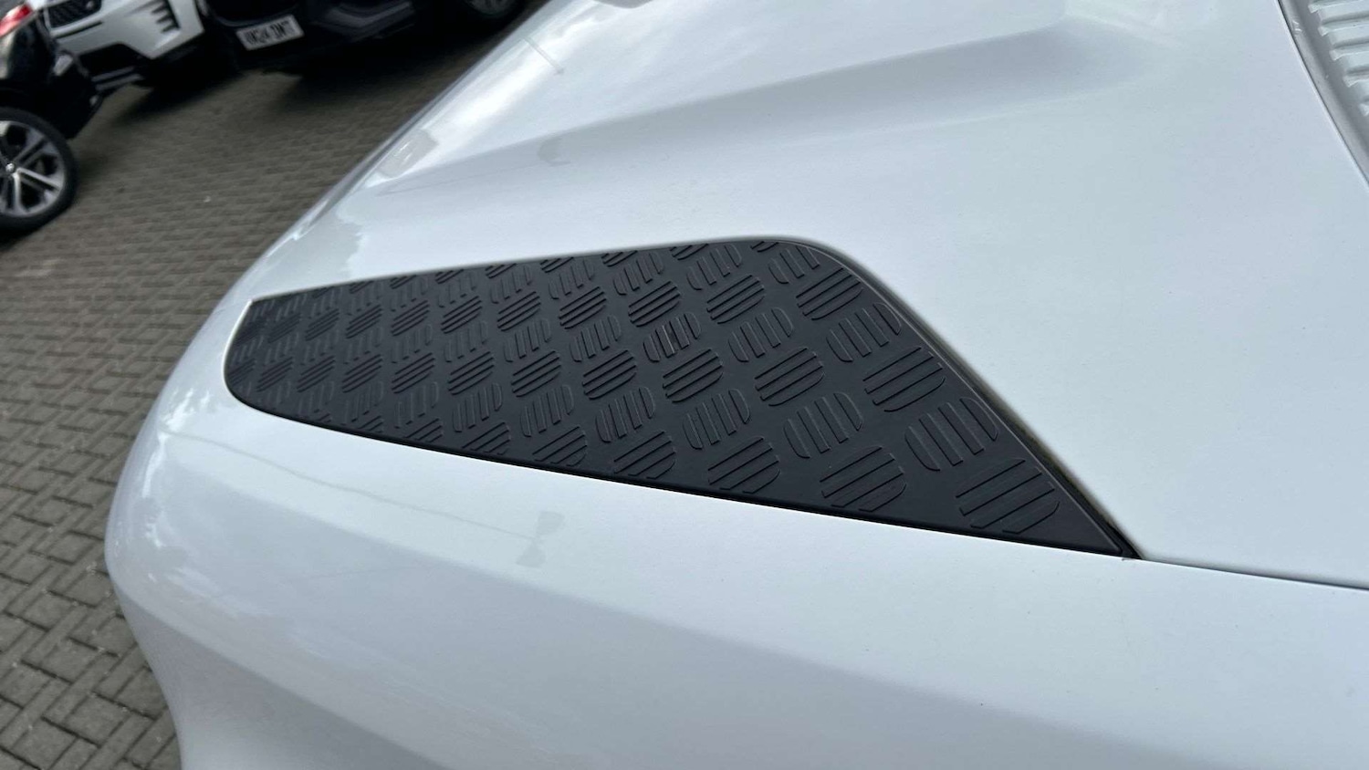 Used Land Rover Defender 2021 for sale - 76459843: Photo 31