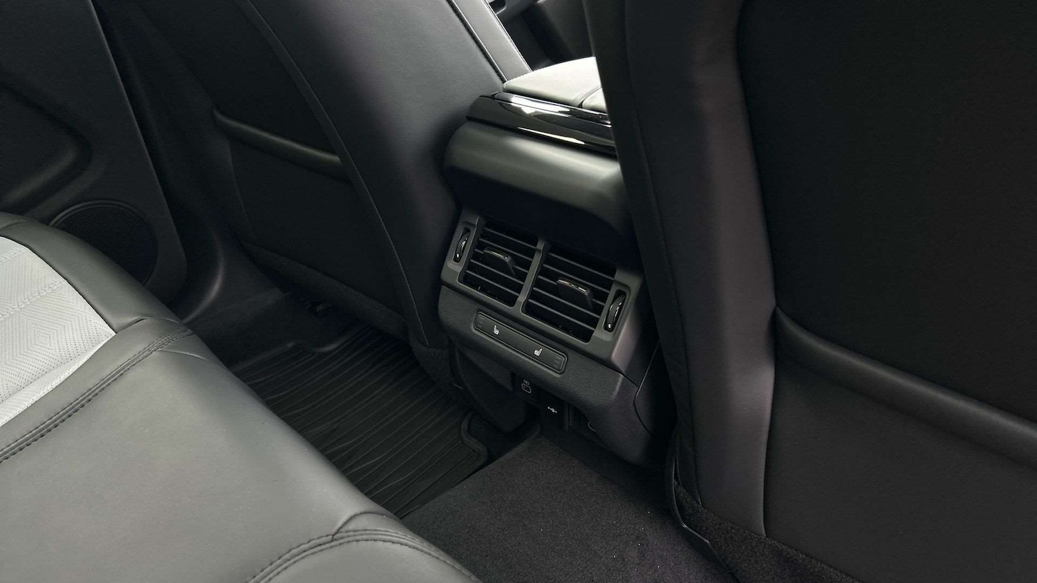 Used Land Rover Range Rover Evoque 2025 for sale - 77577460: Photo 18