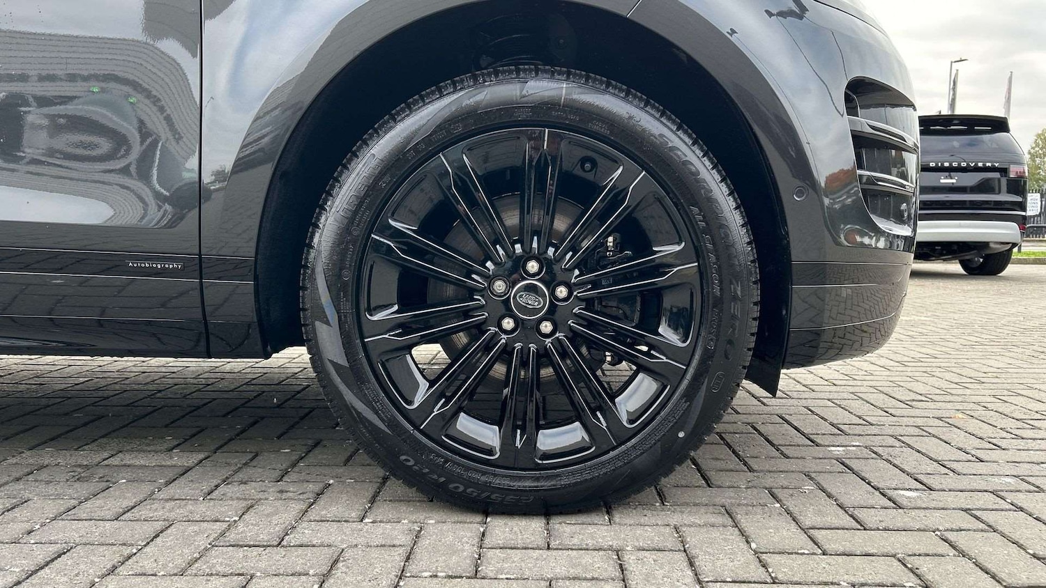 Used Land Rover Range Rover Evoque 2025 for sale - 77577460: Photo 8