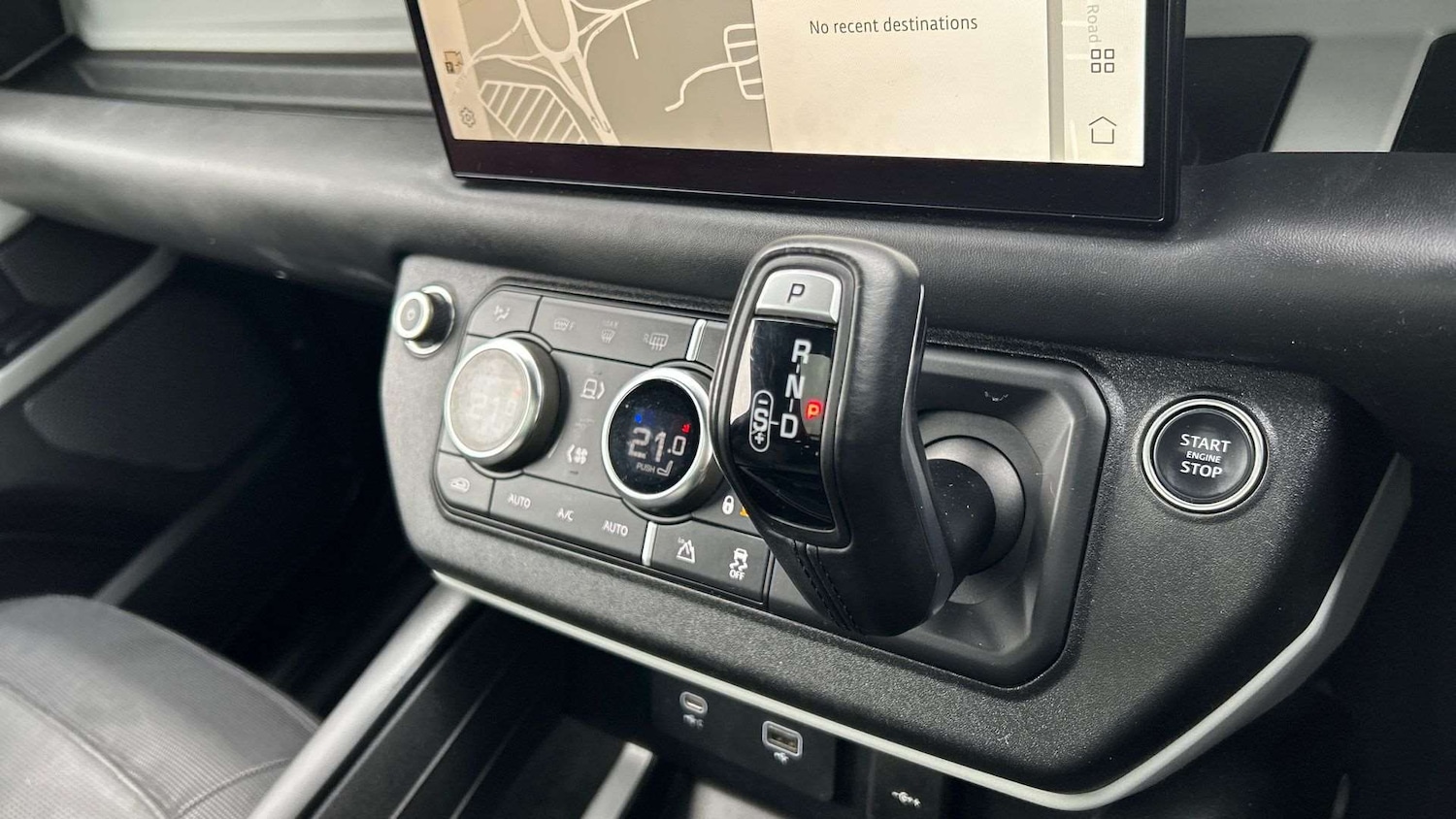 Used Land Rover Defender 2023 for sale - 76460518: Photo 13