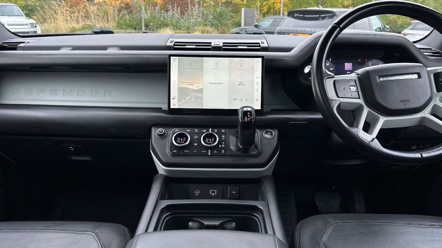 Used Land Rover Defender 2023 for sale - 76460518: Photo 14