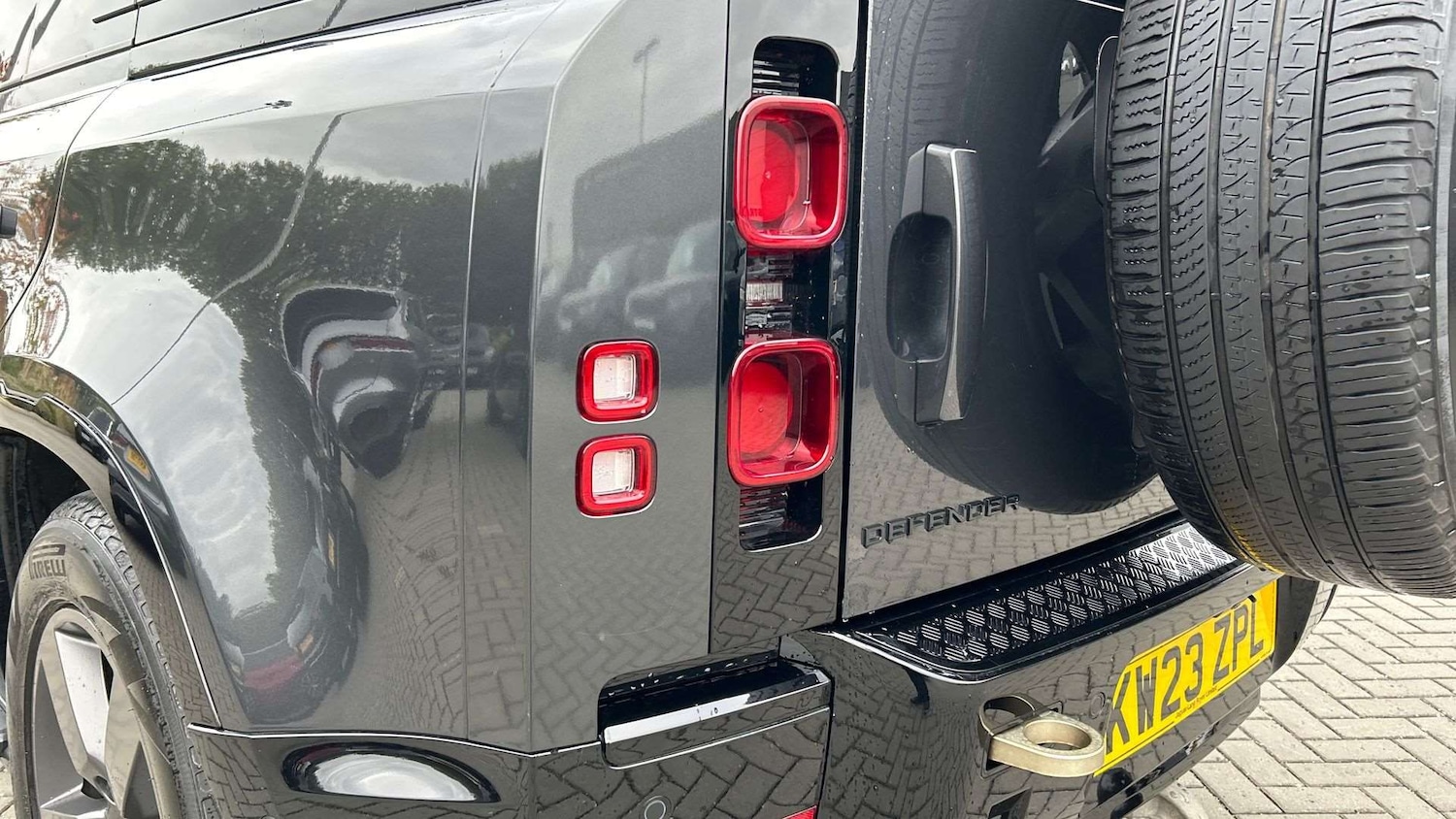 Used Land Rover Defender 2023 for sale - 76460518: Photo 19