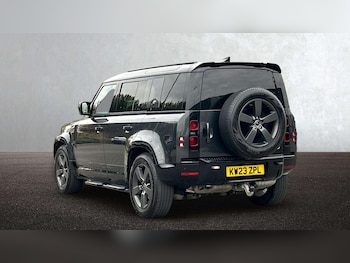 Used Land Rover Defender 2023 for sale - 76460518: Photo