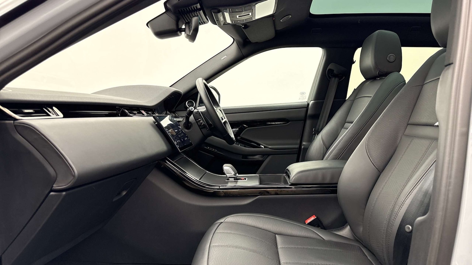 Used Land Rover Range Rover Evoque 2023 for sale - 77741063: Photo 3