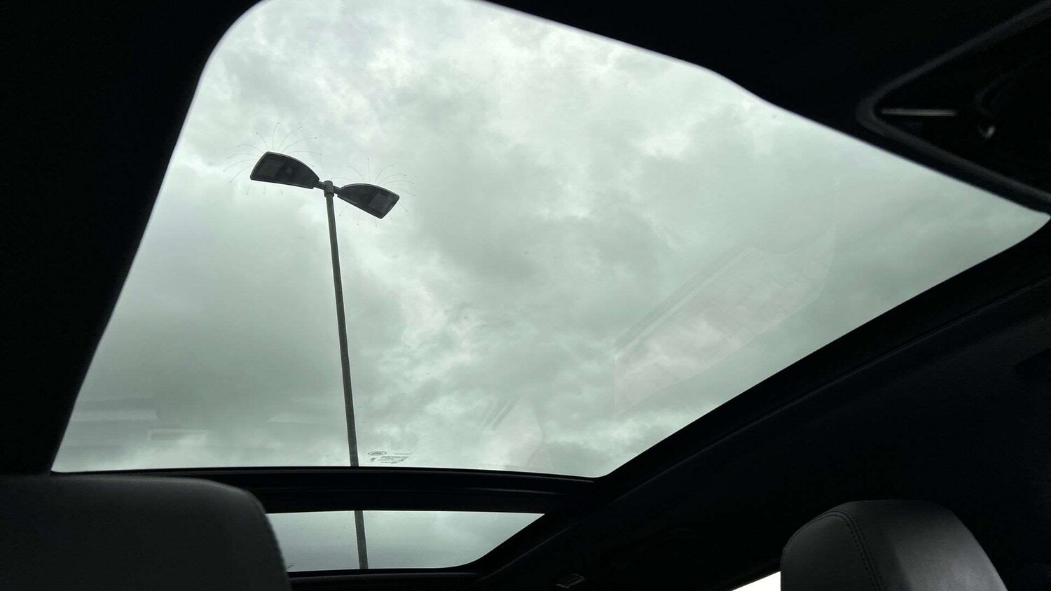 Used Land Rover Range Rover Velar 2024 for sale - 77913721: Photo 21