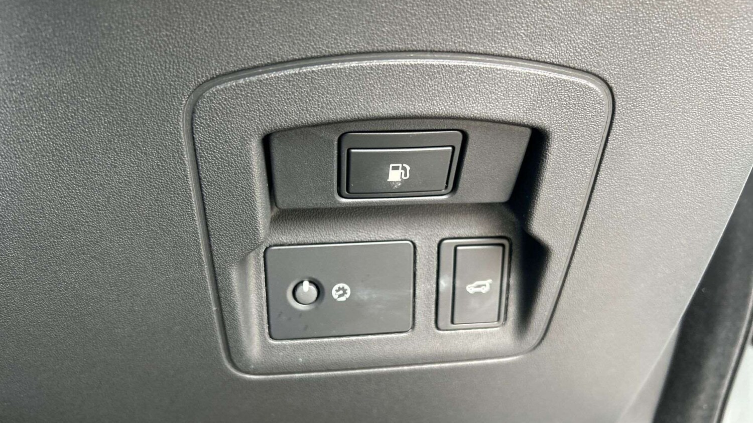 Used Land Rover Range Rover Velar 2024 for sale - 77913721: Photo 34