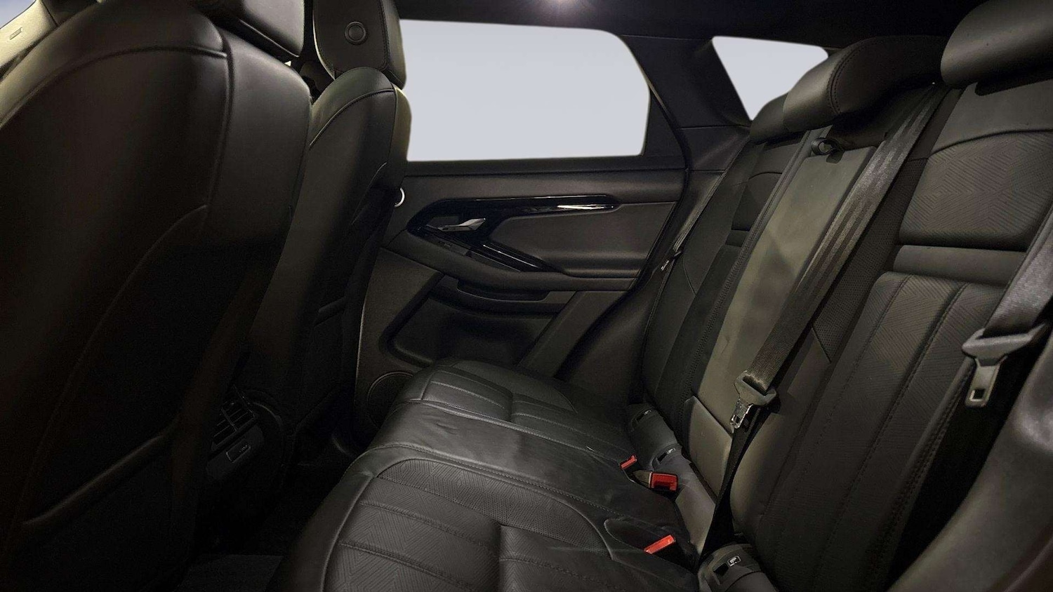 Used Land Rover Range Rover Evoque 2023 for sale - 77347923: Photo 4