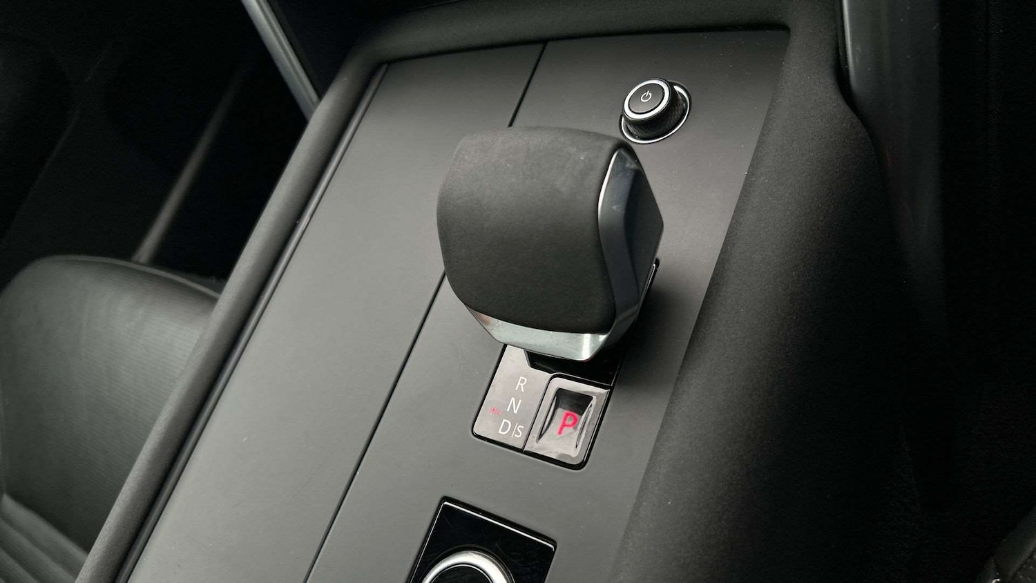 Used Land Rover Discovery 2023 for sale - 76540786: Photo 13