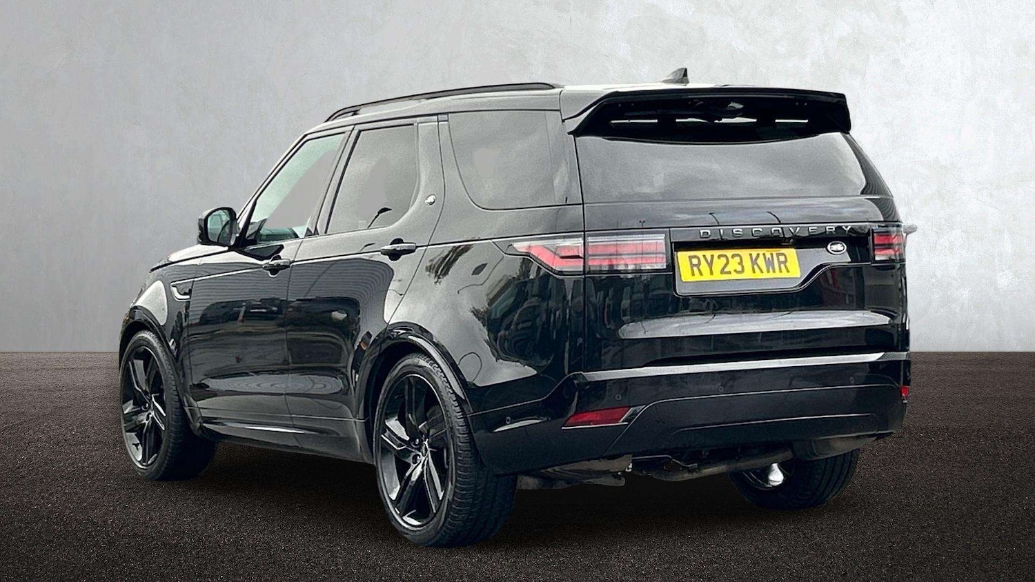 Used Land Rover Discovery 2023 for sale - 76540786: Photo 2