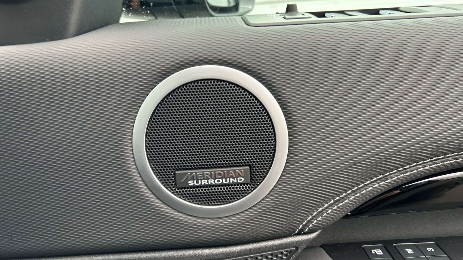 Used Land Rover Discovery 2023 for sale - 76540786: Photo 24