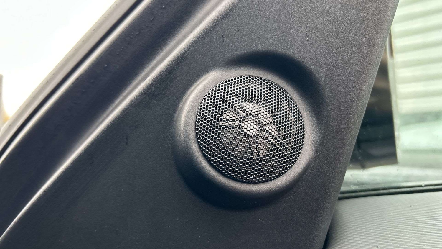 Used Land Rover Discovery 2023 for sale - 76540786: Photo 32