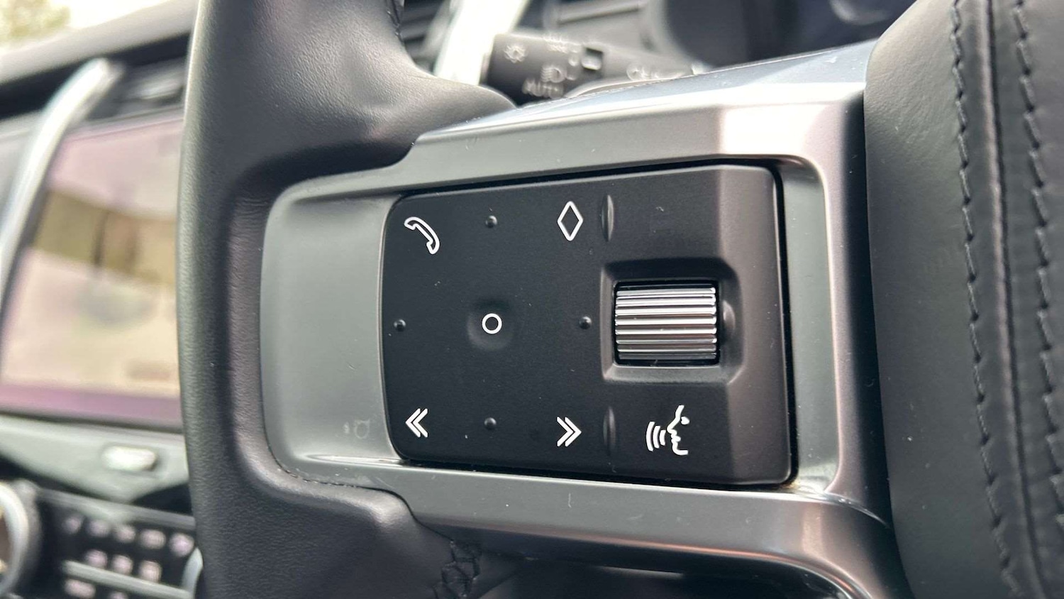 Used Land Rover Discovery 2023 for sale - 76540786: Photo 34