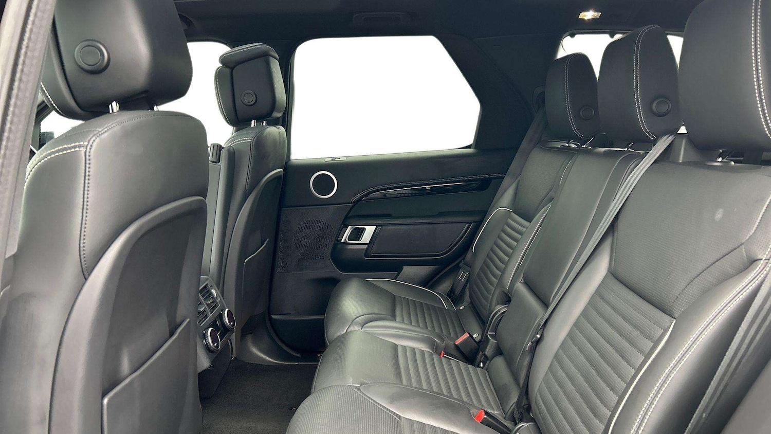 Used Land Rover Discovery 2023 for sale - 76540786: Photo 4