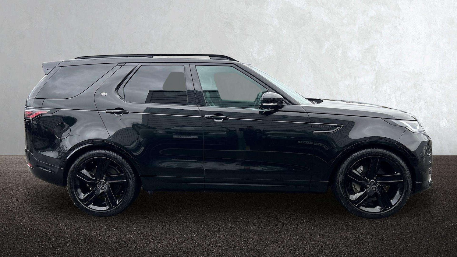 Used Land Rover Discovery 2023 for sale - 76540786: Photo 5