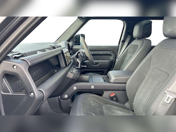 Used Land Rover Defender 2022 for sale - 78407822: Photo