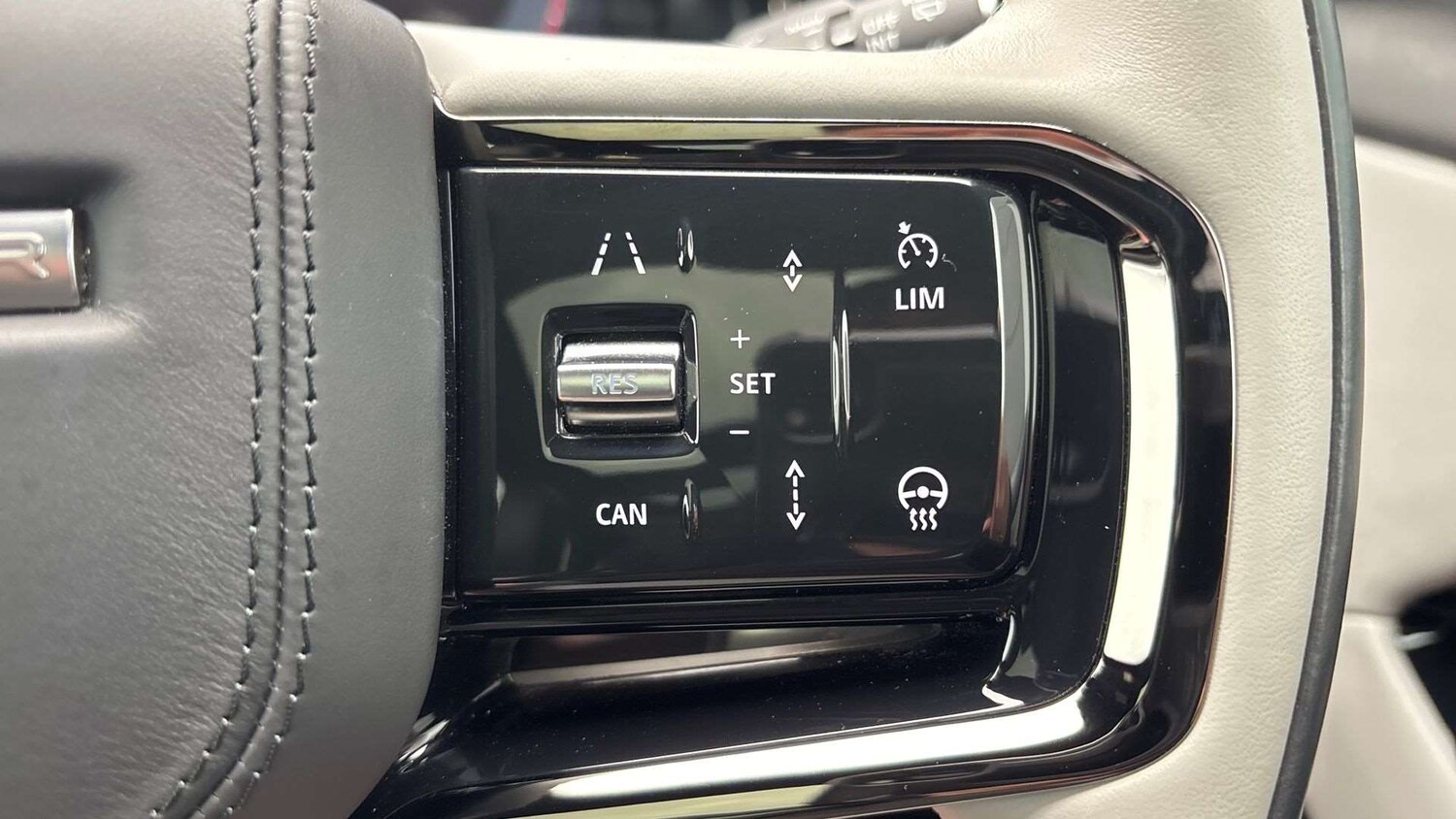 Used Land Rover Range Rover Evoque 2024 for sale - 77786959: Photo 34