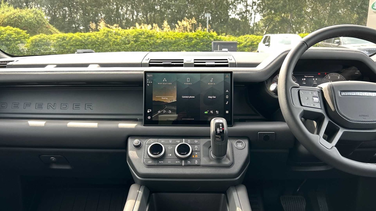 Used Land Rover Defender 2025 for sale - 76955196: Photo 14