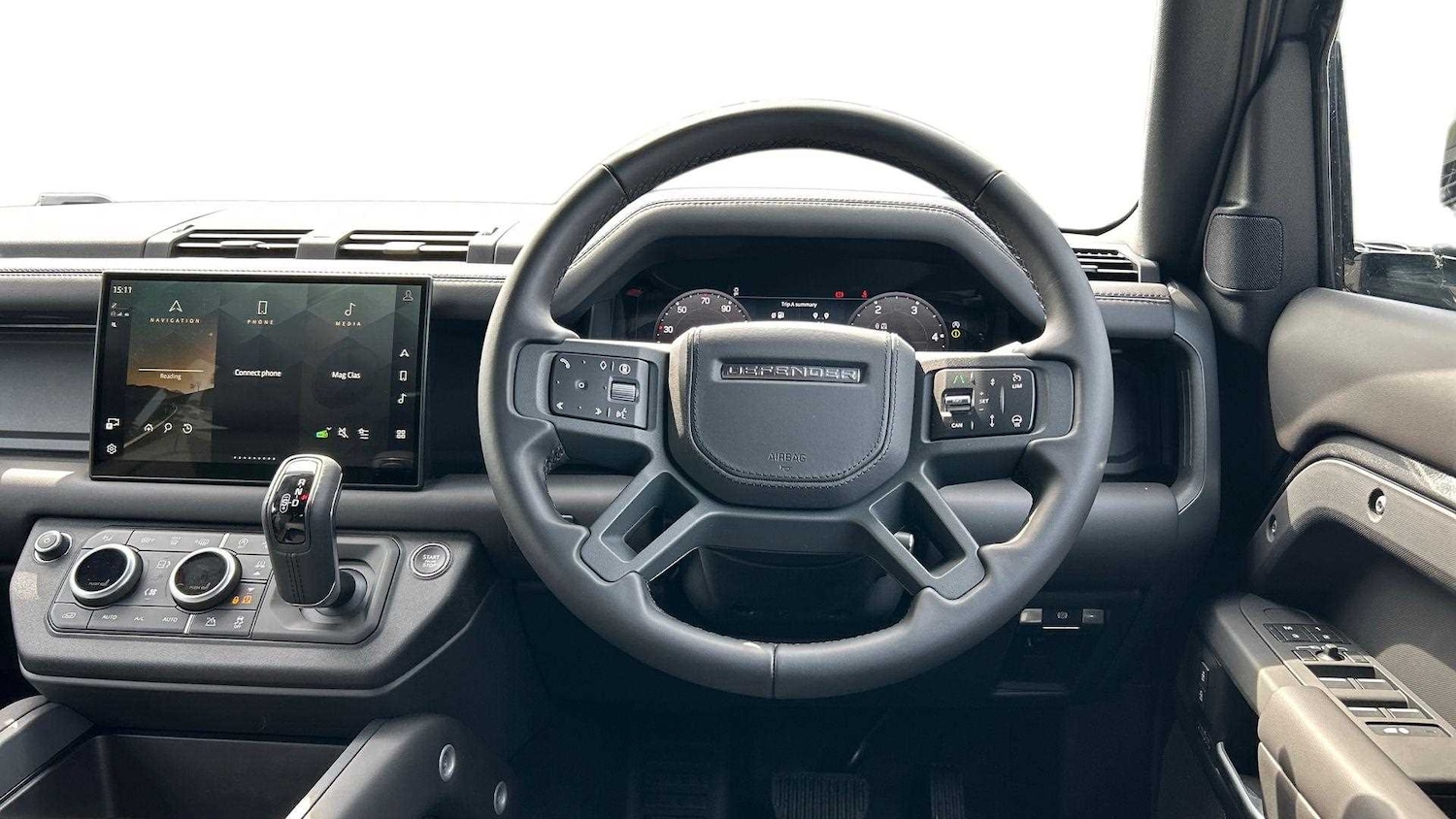 Used Land Rover Defender 2025 for sale - 76955196: Photo 15