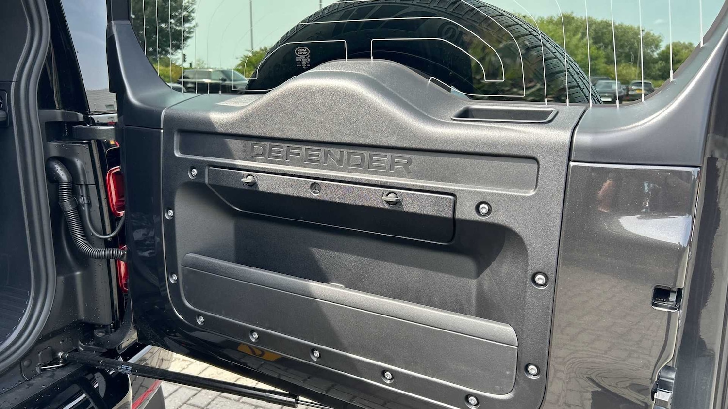 Used Land Rover Defender 2025 for sale - 76955196: Photo 27