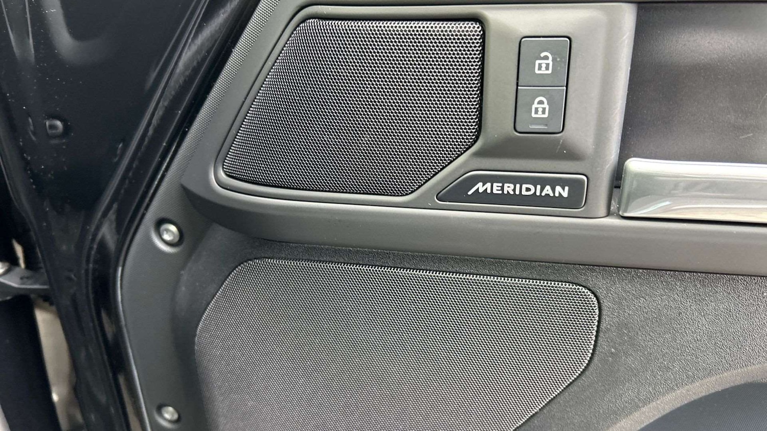 Used Land Rover Defender 2024 for sale - 77577474: Photo 24