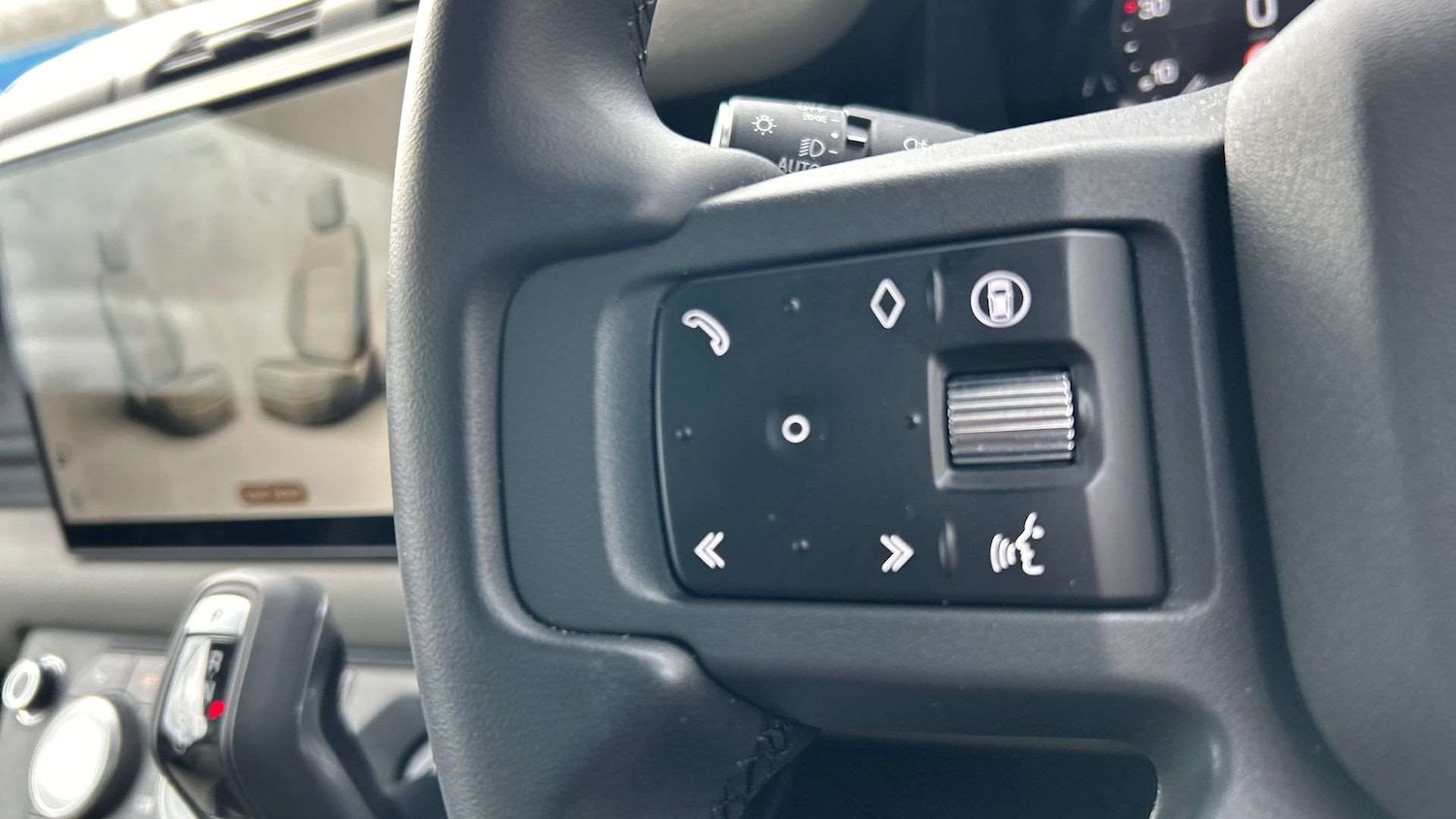 Used Land Rover Defender 2024 for sale - 77577474: Photo 34