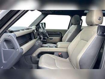 Used Land Rover Defender 2024 for sale - 77577474: Photo