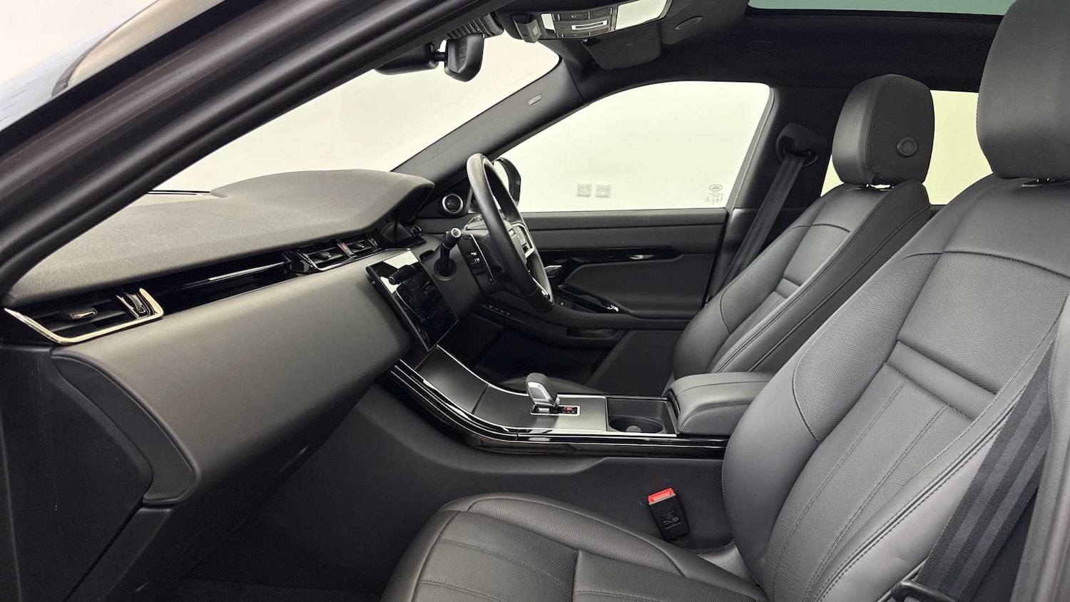 Used Land Rover Range Rover Evoque 2024 for sale - 76460328: Photo 3