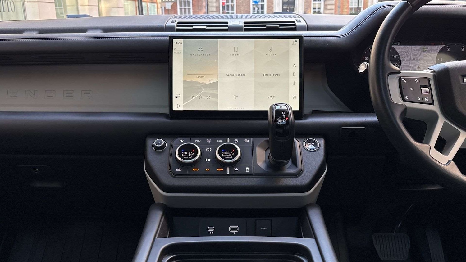 Used Land Rover Defender 2022 for sale - 77294158: Photo 14