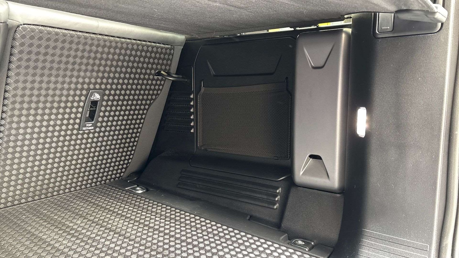 Used Land Rover Defender 2022 for sale - 77294158: Photo 27