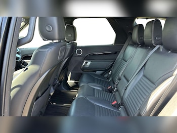 Used Land Rover Discovery 2021 for sale - 78707448: Photo