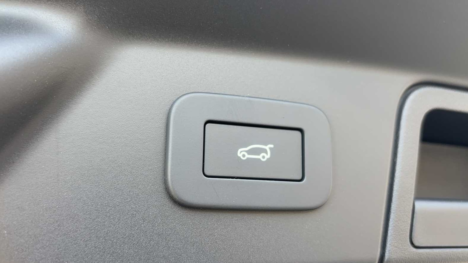 Used Land Rover Range Rover Velar 2024 for sale - 77414561: Photo 22