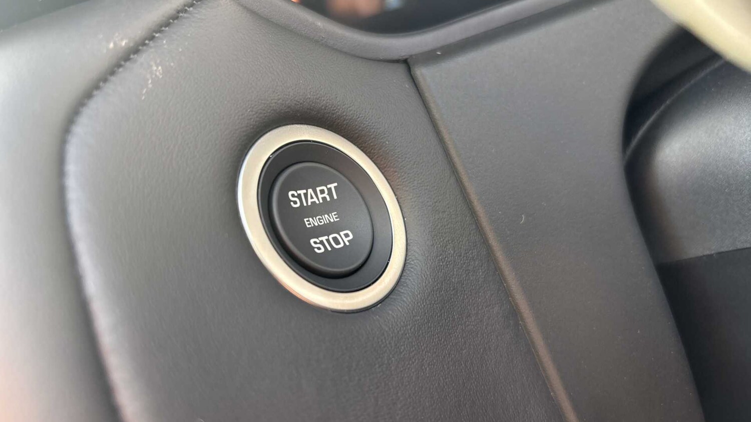 Used Land Rover Range Rover Velar 2024 for sale - 77414561: Photo 34