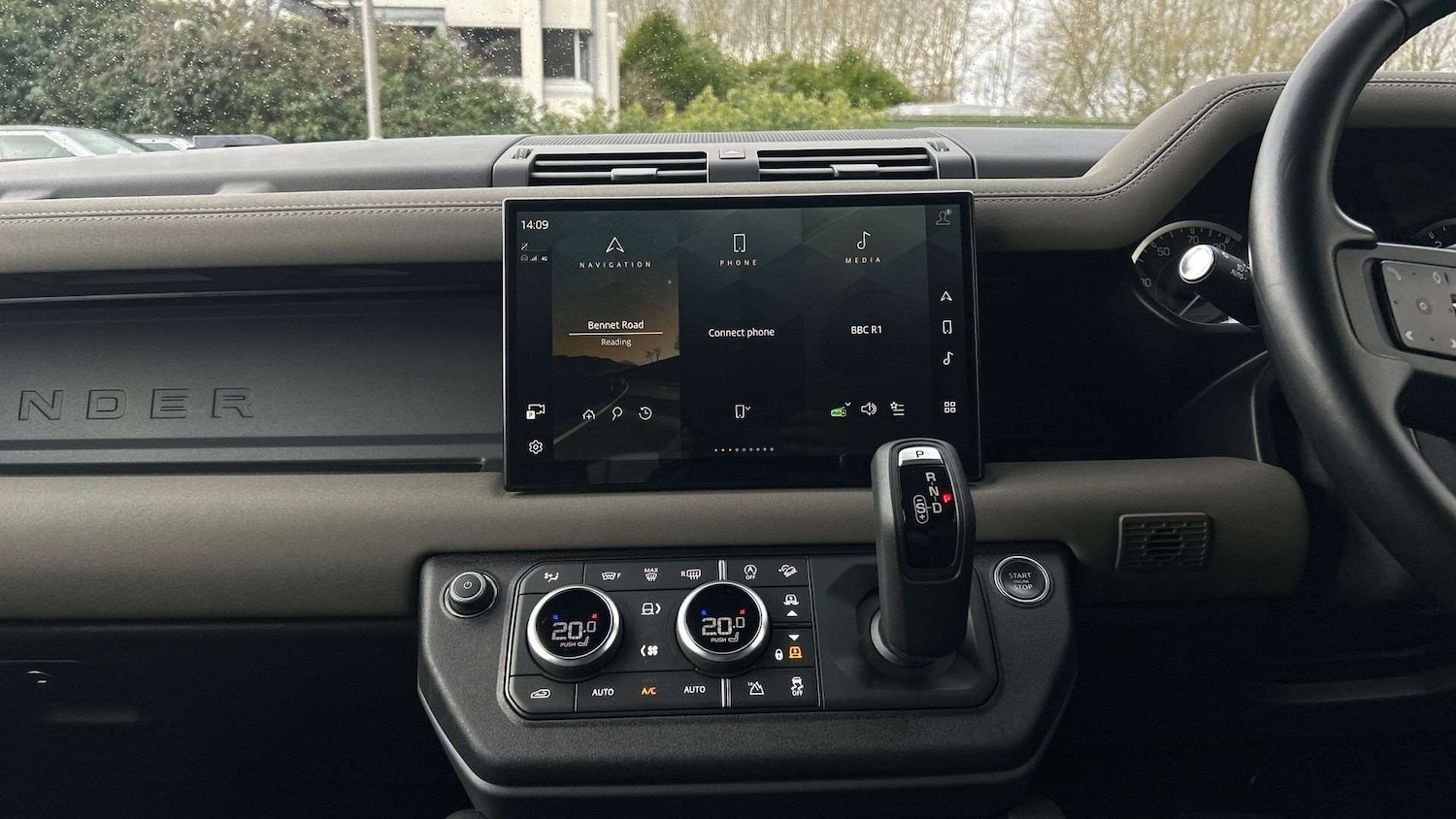 Used Land Rover Defender 2022 for sale - 77698822: Photo 14