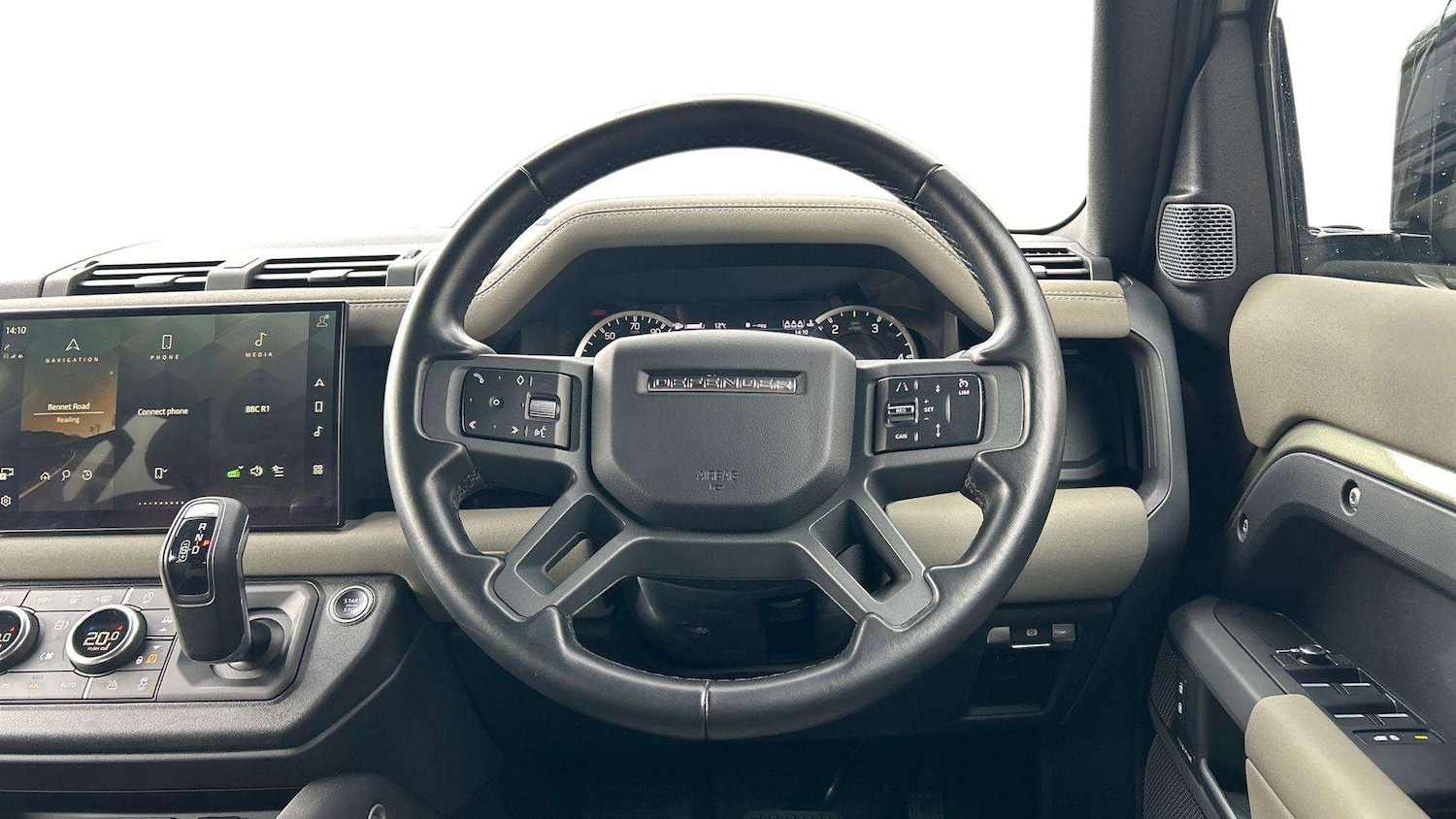 Used Land Rover Defender 2022 for sale - 77698822: Photo 15