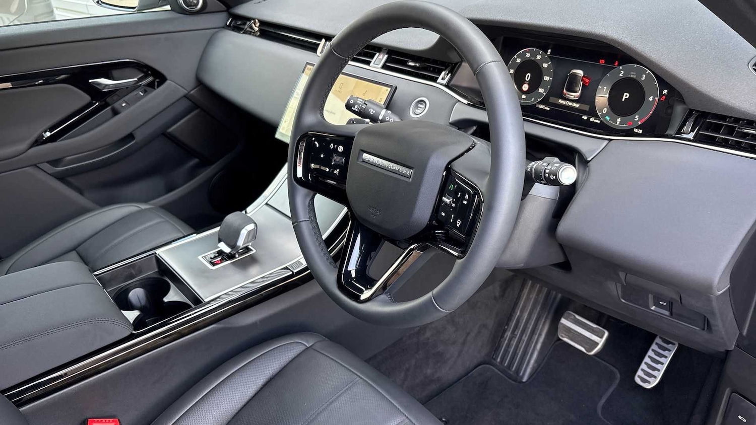 Used Land Rover Range Rover Evoque 2025 for sale - 76460457: Photo 26