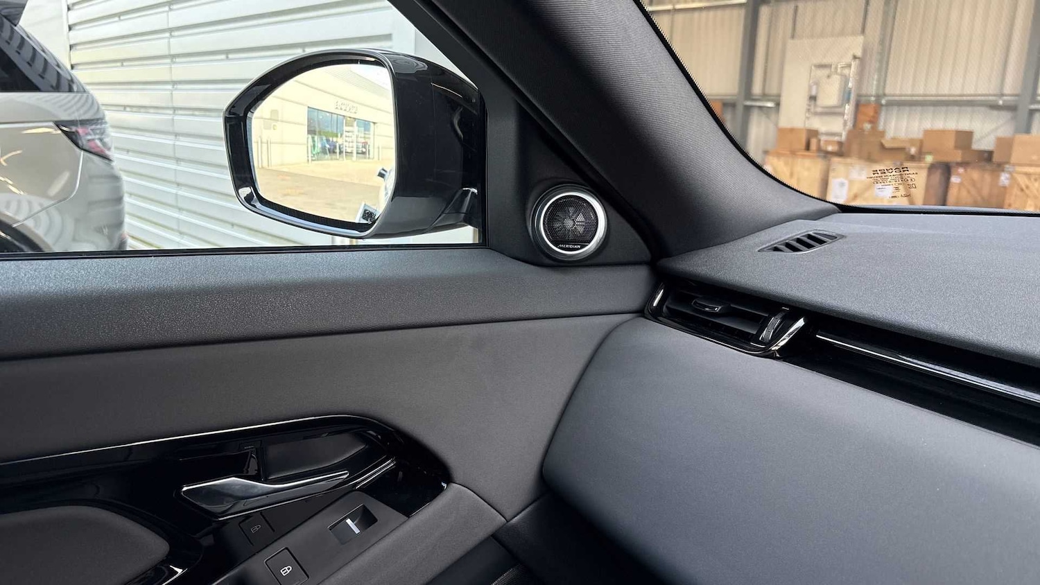 Used Land Rover Range Rover Evoque 2025 for sale - 76460457: Photo 35