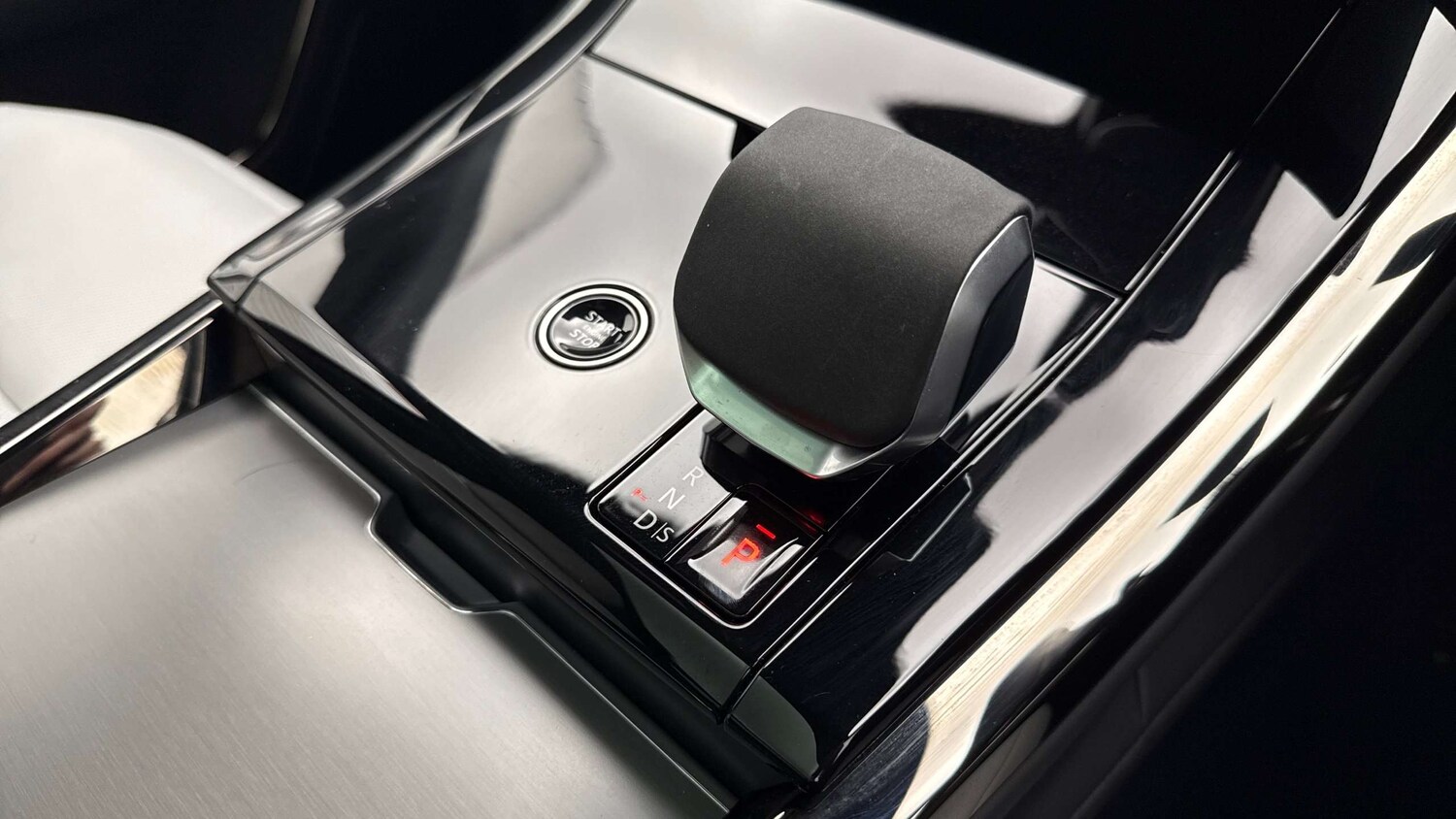 Used Land Rover Range Rover Sport 2024 for sale - 77928570: Photo 13