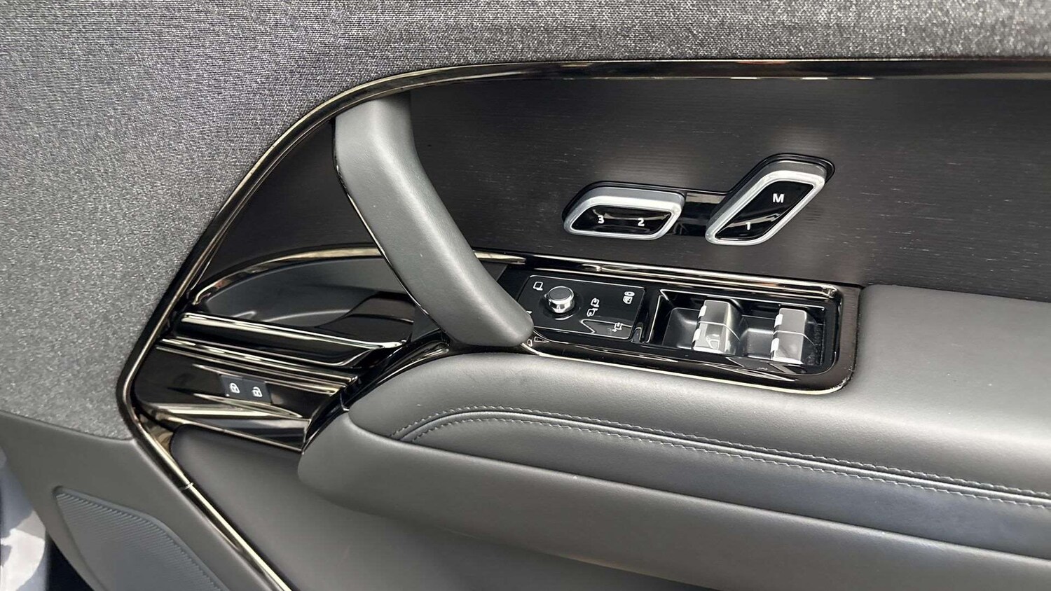 Used Land Rover Range Rover Sport 2024 for sale - 77928570: Photo 23